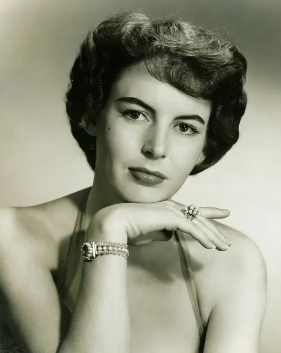 Framed Print : Young woman wearing pearl jewellery, (B&W), portrait Framed Print : Young woman wearing pearl jewellery, (B&W), portrait