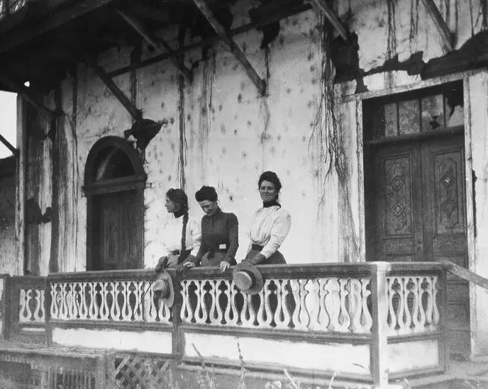 Framed Print : Three Young Women on Veranda of Pico Hacienda