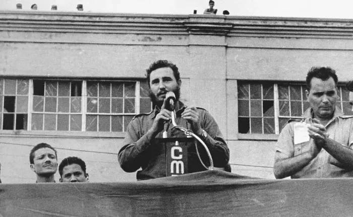 Framed Print : Younger Fidel Castro Speaking at Podium Framed Print : Younger Fidel Castro Speaking at Podium