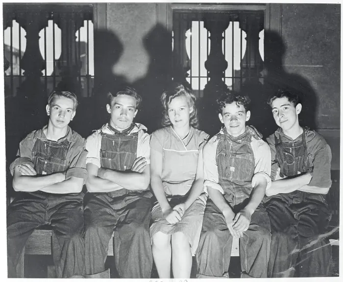 Framed Print : Youngsters at Station After Arrest for Kidnapping and Car Theft Framed Print : Youngsters at Station After Arrest for Kidnapping and Car Theft