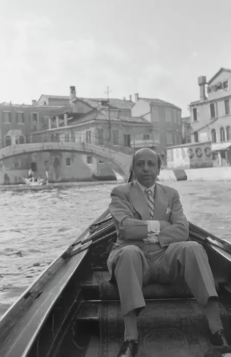 Framed Print : Yousuf Karsh In Venice