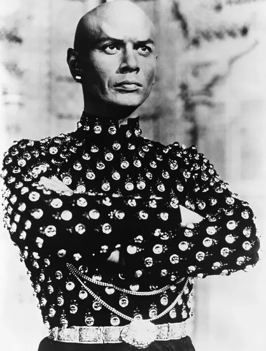 Framed Print : Yul Brynner as King Mongkut in The King And I Framed Print : Yul Brynner as King Mongkut in The King And I