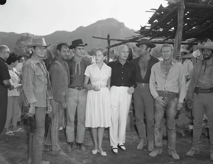 Framed Print : Yul Brynner with Wife on Set of The Magnificent Seven Framed Print : Yul Brynner with Wife on Set of The Magnificent Seven
