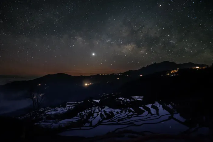 Framed Print : Yunnan Rice Terrace under Milky Way Framed Print : Yunnan Rice Terrace under Milky Way