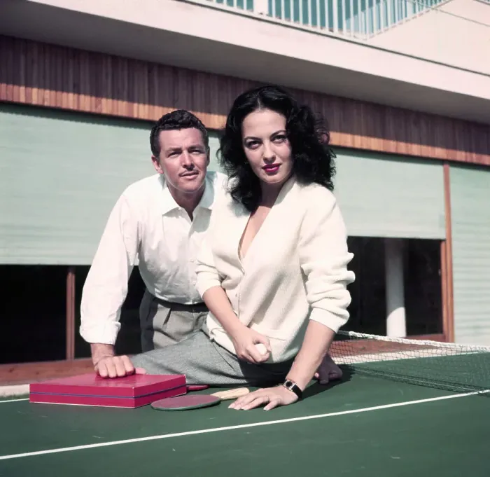 Framed Print : Yvonne Sanson and Steve Barclay on Paddleball Court Framed Print : Yvonne Sanson and Steve Barclay on Paddleball Court