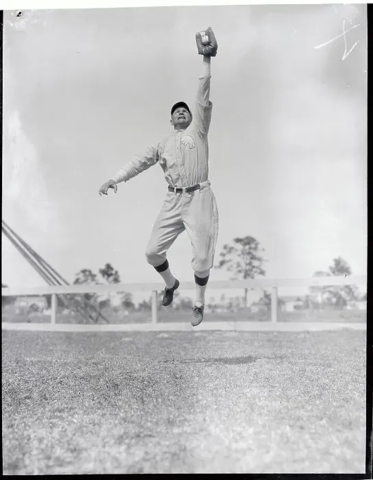 Framed Print : Zach Wheat Jumping Up to Catch Ball Framed Print : Zach Wheat Jumping Up to Catch Ball