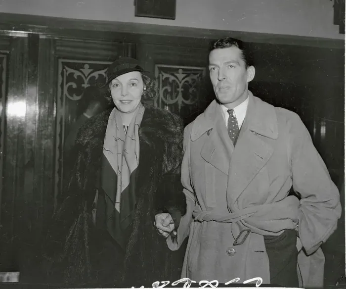 Framed Print : Zasu Pitts with Husband Edward Woodall Framed Print : Zasu Pitts with Husband Edward Woodall