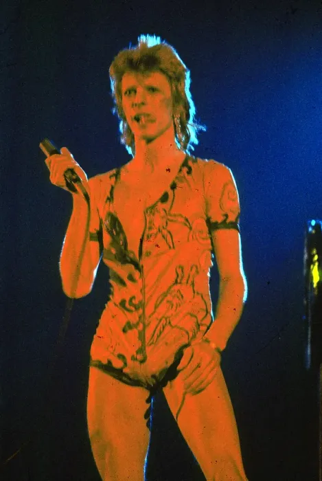 Framed Print : Ziggy Stardust Era Bowie In LA Framed Print : Ziggy Stardust Era Bowie In LA