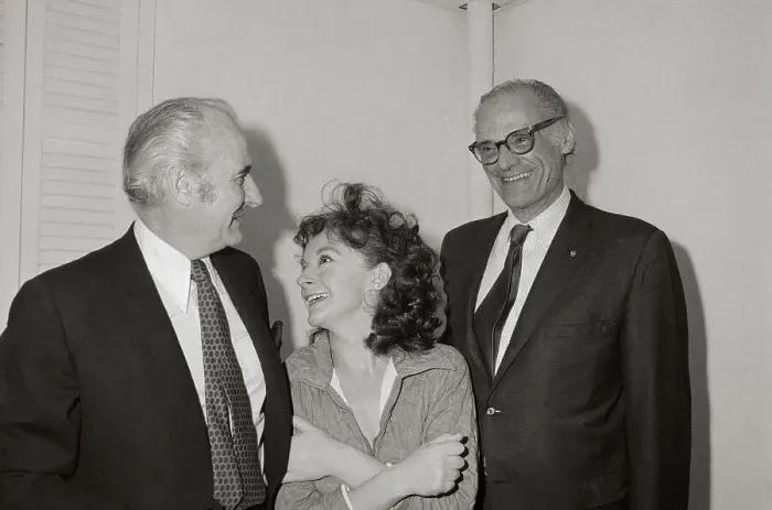 Framed Print : Zoe Caldwell with Arthur Miller