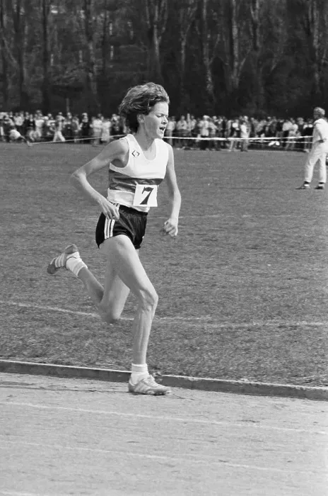 Framed Print : Zola Budd Running in Stride Framed Print : Zola Budd Running in Stride