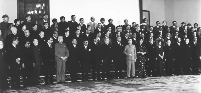 Framed Print : Zulfikar Ali Bhutto and Zhou Enlai with Delegates Framed Print : Zulfikar Ali Bhutto and Zhou Enlai with Delegates
