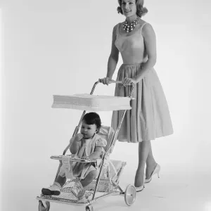 1960, Two People, Adult, Baby, Young Adult, Young Women, Baby Girls, Caucasian Appearance 1960, Two People, Adult, Baby, Young Adult, Young Women, Baby Girls, Caucasian Appearance