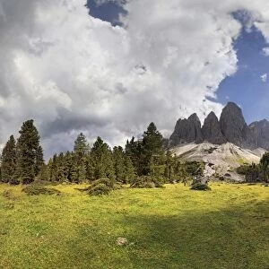 360 panoramic view on Adolf-Munkel-Weg trail, Geisler massif, Villnoesstal valley, Geisler group, Dolomites, province of Bolzano-Bozen, Italy, Europe