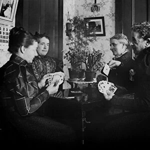 522, black & white, caucasian, females, game, historical, playing cards, playing
