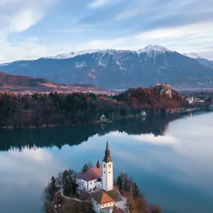 Travel Destinations Photographic Print Collection: Lake Bled, Slovenia