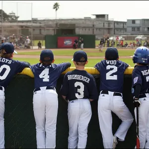 Alameda Hooks Players Watch A Game Alameda Hooks Players Watch A Game