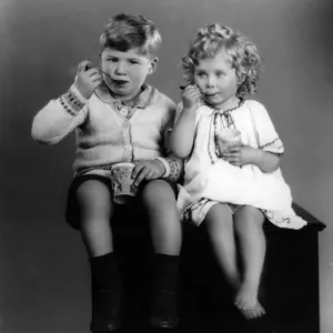 Alex and Heather Macintosh Print, 1929