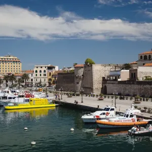 Alghero, city walls and marina