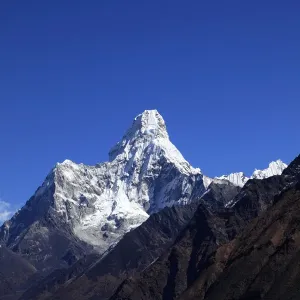 Ama Dablam Mountain Print, Snow-Capped Peak in Eastern Nepal Ama Dablam Mountain Print, Snow-Capped Peak in Eastern Nepal