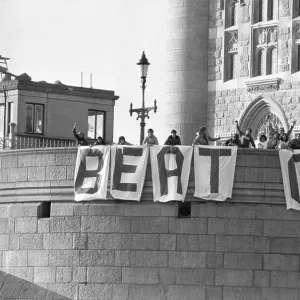 Images Dated 1982 November: 19 Nov 1982