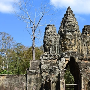 Angkor Thom South gate, towards the Bayon Temple, Siem Reap, Cambodia