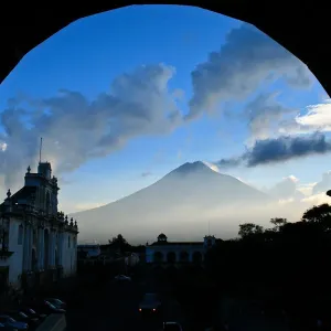 Antigua Sunset Print: Volcan Agua Over Parqueo Central Antigua Sunset Print: Volcan Agua Over Parqueo Central