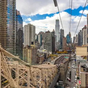 Approaching Manhattan On The Roosevelt Island Tram