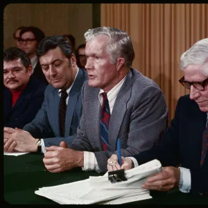 Images Dated 1974 December: 5 Dec 1974
