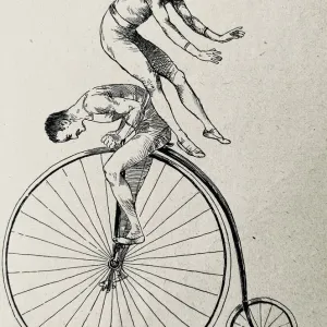 Le cyclisme artistique, deux hommes sur une bicyclette penny farthing, l'un sautant par-dessus l'autre. Le cyclisme artistique, deux hommes sur une bicyclette penny farthing, l'un sautant par-dessus l'autre.
