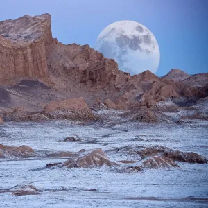 Amazing Deserts Framed Print Collection: Atacama Desert Valley