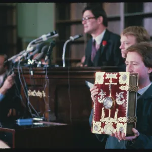 Images Dated 1983 December: 8 Dec 1983