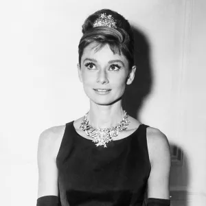 Hollywood Glamour Poster Print Collection: Audrey Hepburn