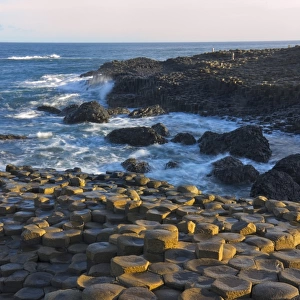 Incredible Rock Formations Collection: Giants Causeway, County Antrim, Northern Ireland