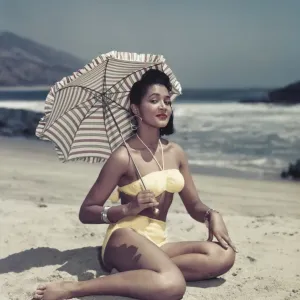 Bikini Beach Model with Umbrella Print Bikini Beach Model with Umbrella Print