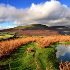 Black Mountains Print: Pen Cerrig Calch and Table Mountain from Crug Mawr