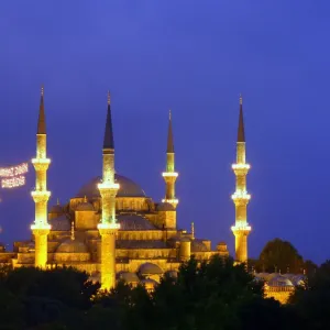Blue mosque, blue hour, Istanbul, Turkey Blue mosque, blue hour, Istanbul, Turkey