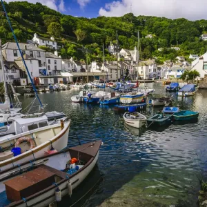 Boats moored in Polperro Harbour, Cornwall, UK Boats moored in Polperro Harbour, Cornwall, UK
