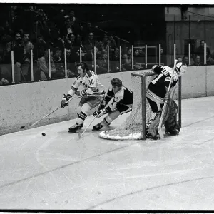 Images Dated 1974 January: 4 Jan 1974