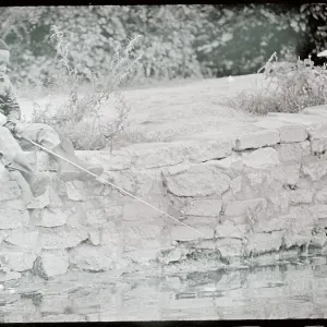 Images Dated 1970 November: 4 Nov 1970
