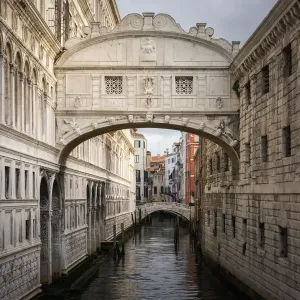 Bridge of Sighs Venice, Italy Bridge of Sighs Venice, Italy
