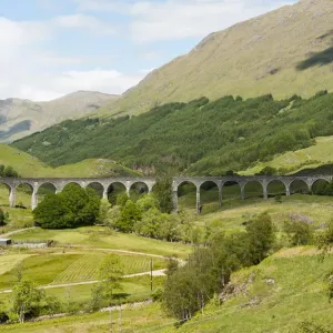 Brücke der West-Highland-Linie-Eisenbahnlinie, Glenfinnan Viadukt in Glencoe im Hochland Schottlands Brücke der West-Highland-Linie-Eisenbahnlinie, Glenfinnan Viadukt in Glencoe im Hochland Schottlands
