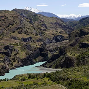 The bright blue Rio Baker glacial river on the Carretera Austral, Ruta CH7 road, Panamerican Highway, Cochrane, Region de Aysen, Patagonia, Chile, South America, America