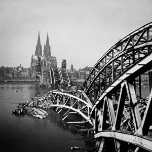 Broken Hohenzollern Bridge