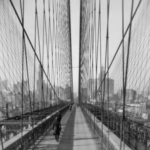 Brooklyn Bridge Print circa 1915: Pedestrians walking across the bridge Brooklyn Bridge Print circa 1915: Pedestrians walking across the bridge