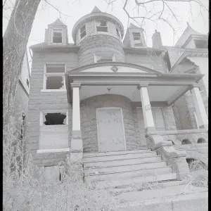 Images Dated 1971 December: 8 Dec 1971