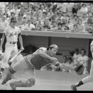Images Dated 1976 August: 15 Aug 1976