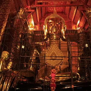 Buddha Statue at Ayutthaya Wat Panan Choeng