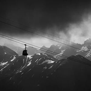 The cable car in the foggy time (Black&White)