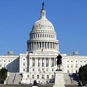 Iconic Buildings Around the World Collection: US Capital Hill Building