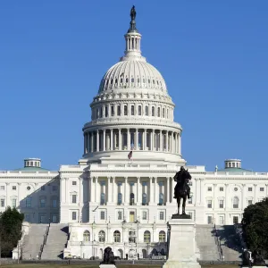 Iconic Buildings Around the World Canvas Print Collection: US Capital Hill Building